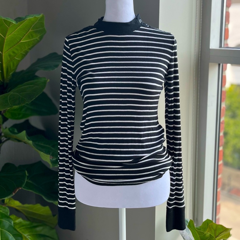 GAP Long-Sleeve Stripe Shirt (XS)